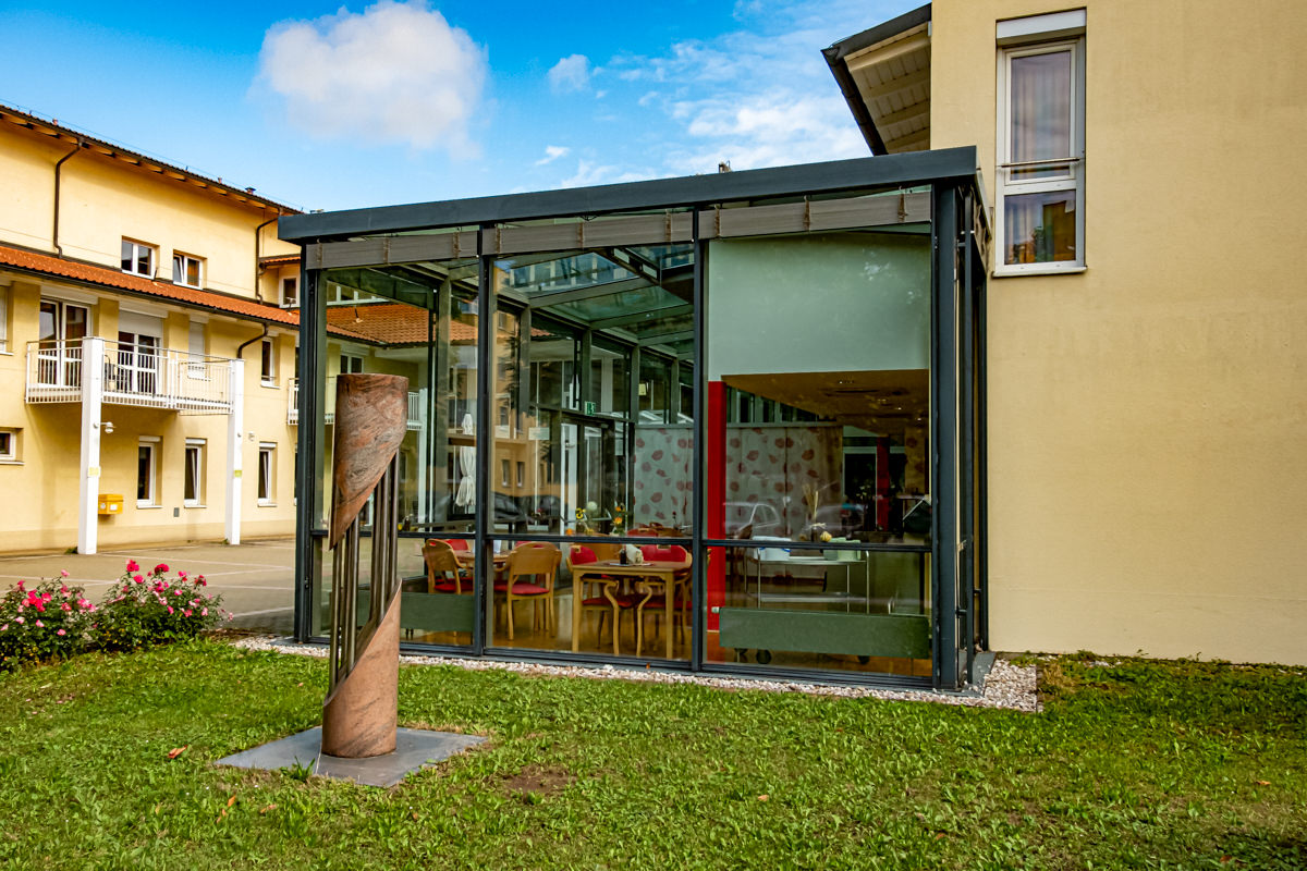 Hof mit Verglasung