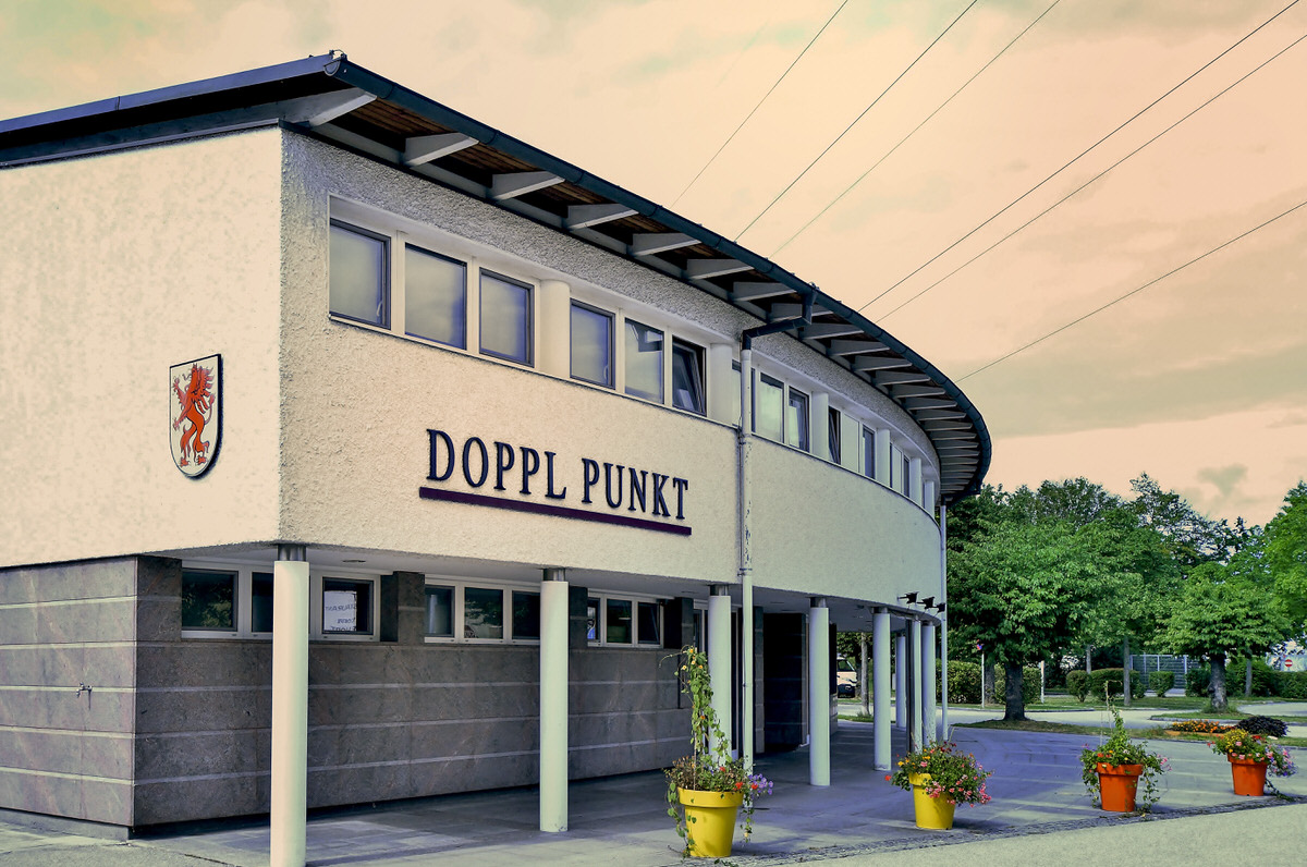 Eingang Veranstaltungszentrum Doppl:Punkt
