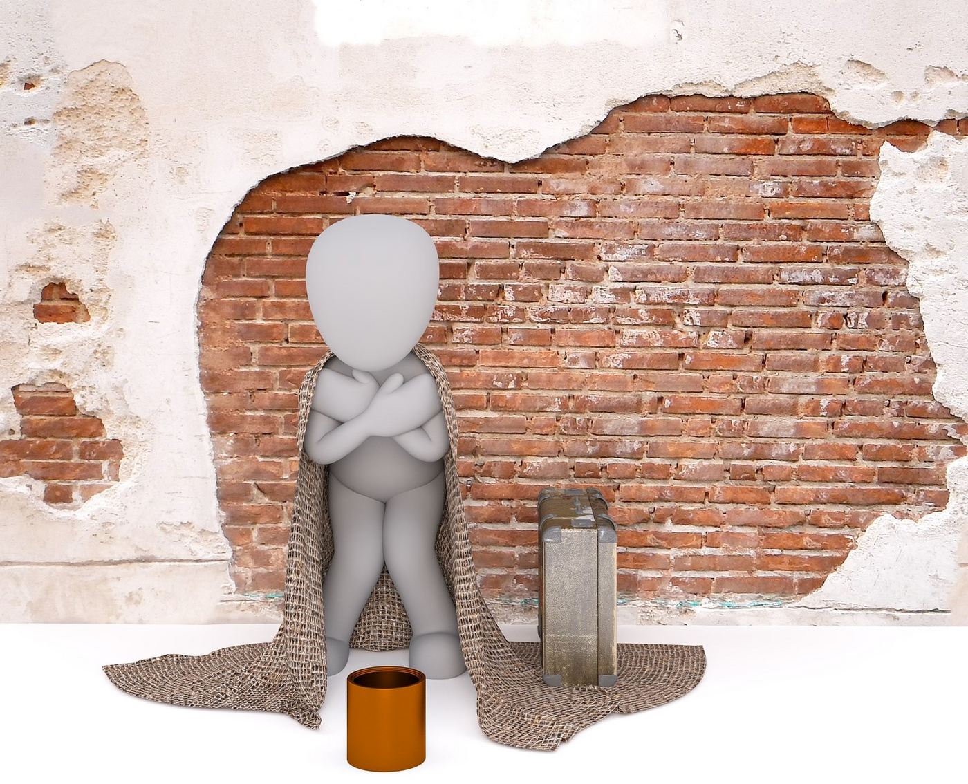 Symbolfigur steht vor einer Ziegelmauer mit Decke und Koffer