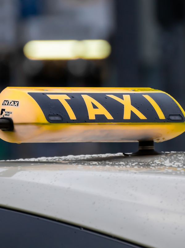 Taxi