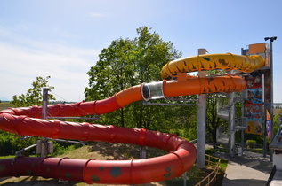 Rutsche im Freibad